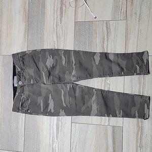 Women's Wit & Wisdom Camo Size 2 Petite Pants